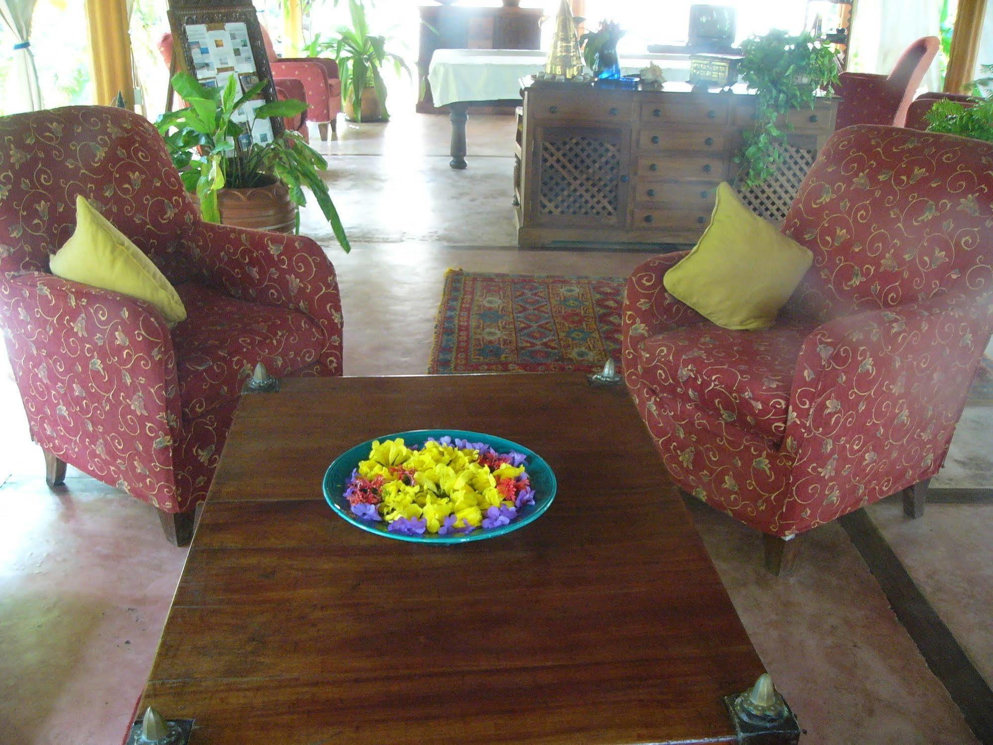 Kinasi Lodge Utende Dış mekan fotoğraf
