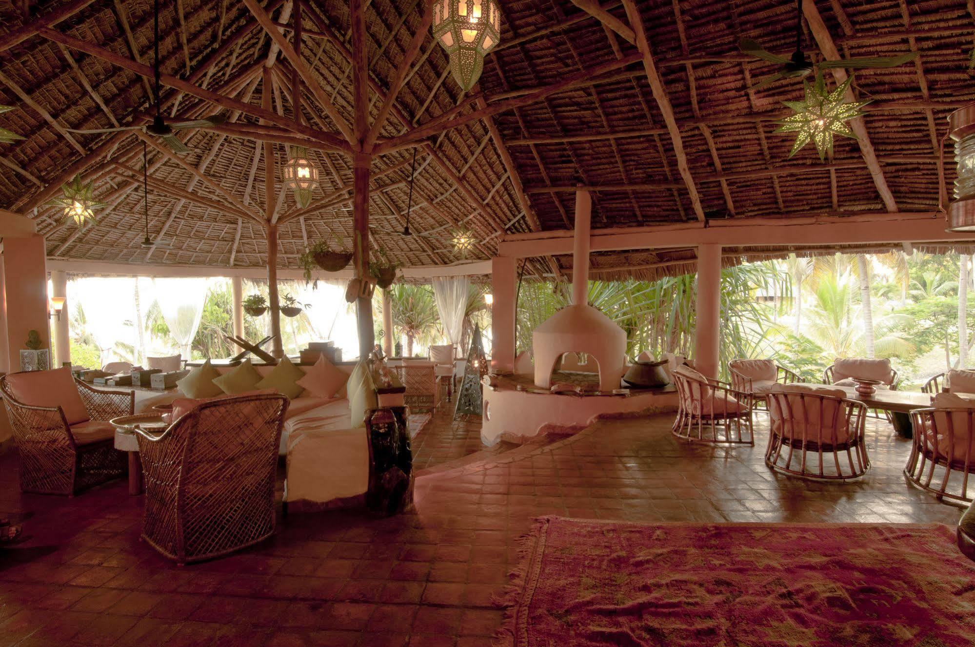 Kinasi Lodge Utende Dış mekan fotoğraf