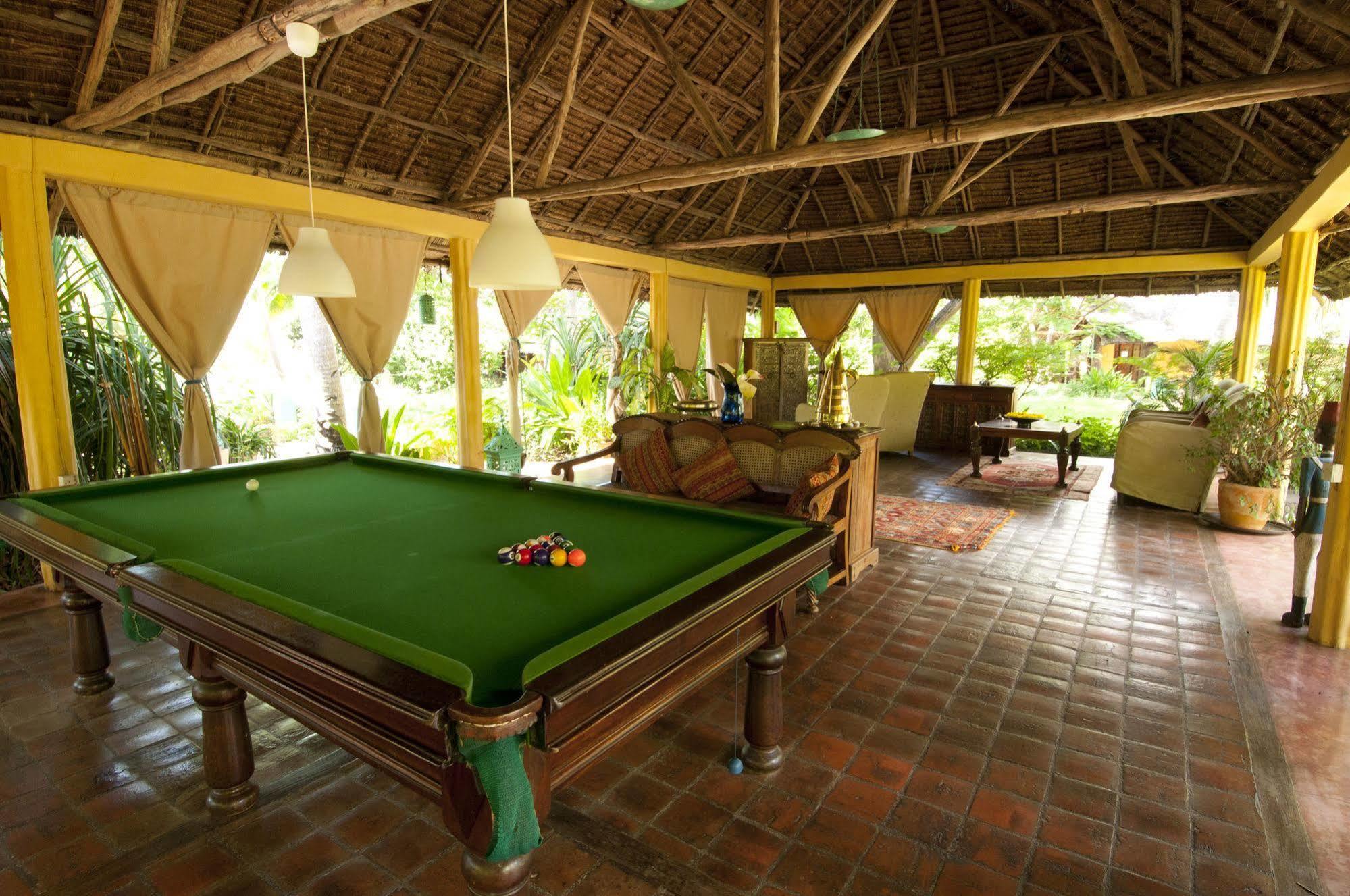 Kinasi Lodge Utende Dış mekan fotoğraf