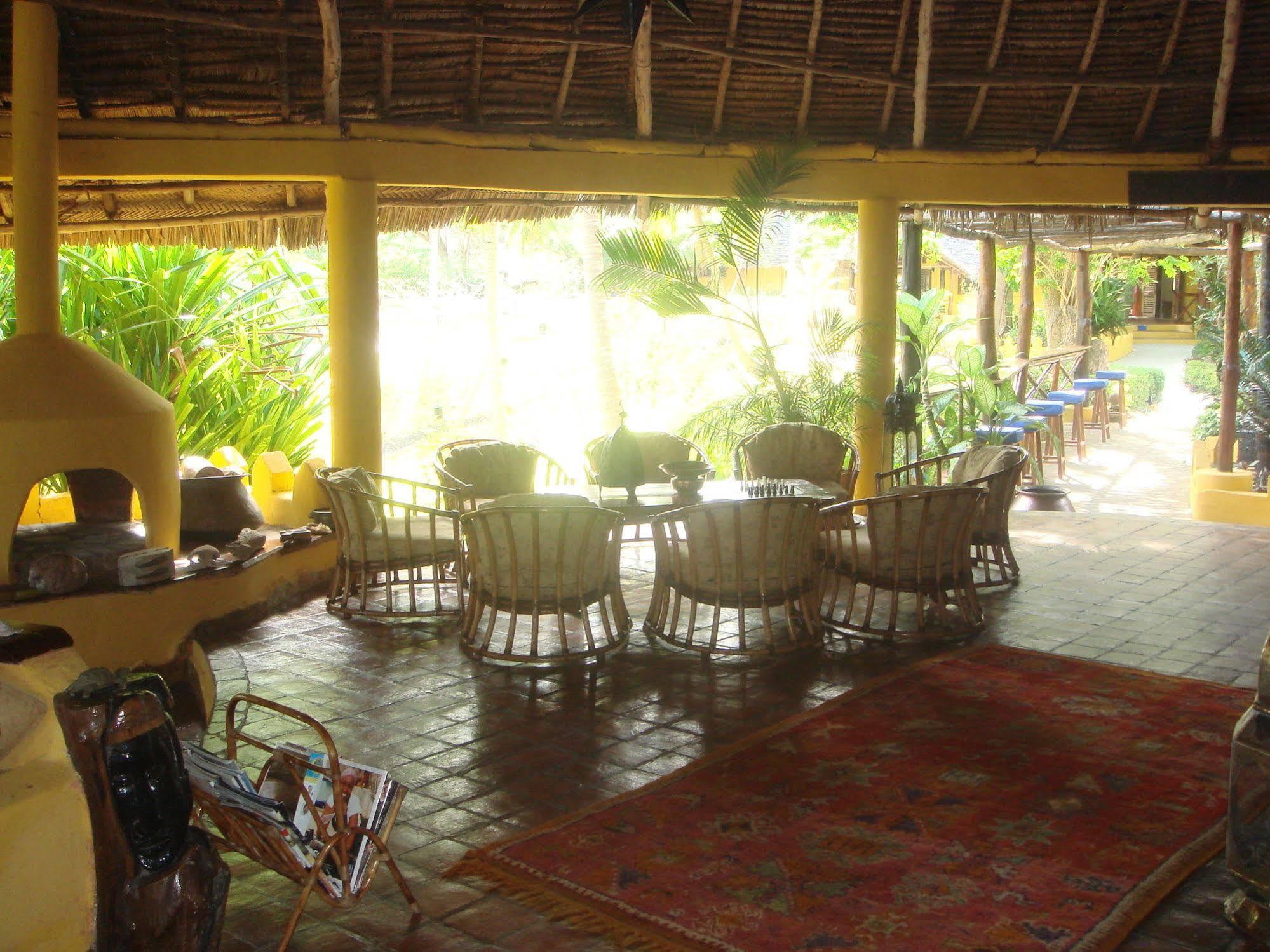 Kinasi Lodge Utende Dış mekan fotoğraf